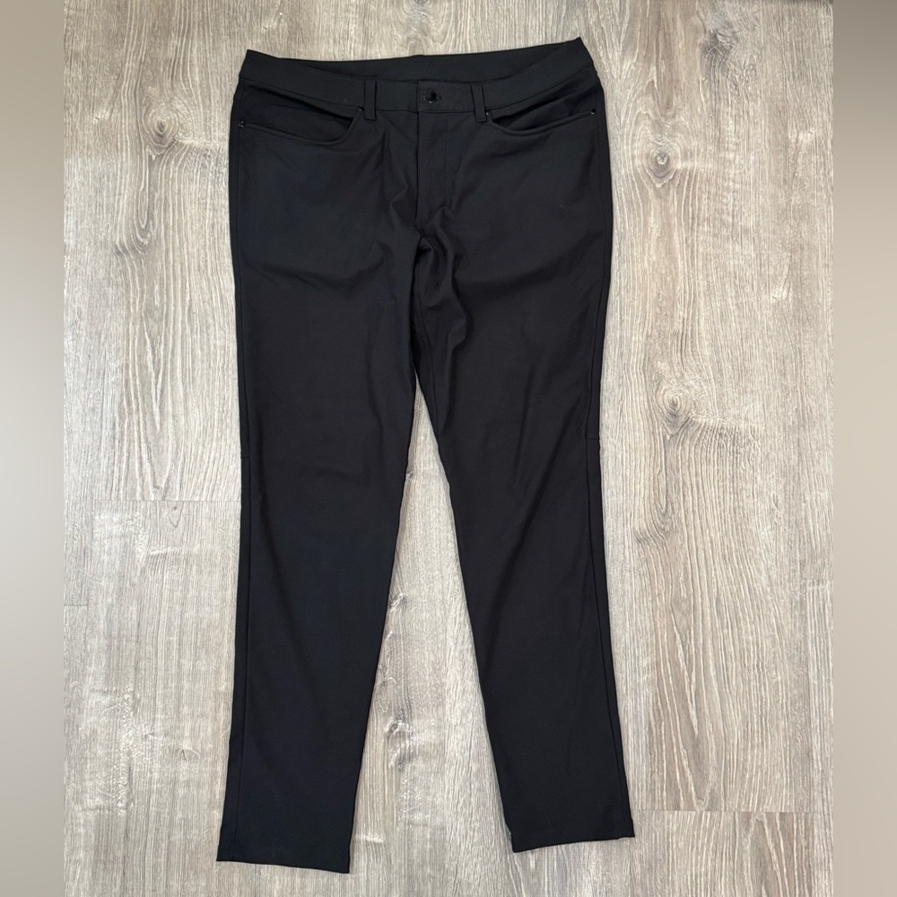 Lululemon ABC skinny pants 
35/32